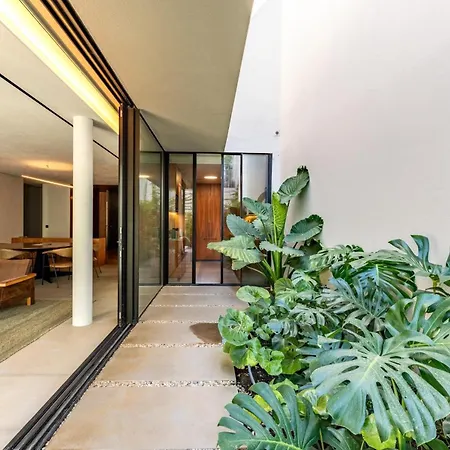 Sacramento House リスボン